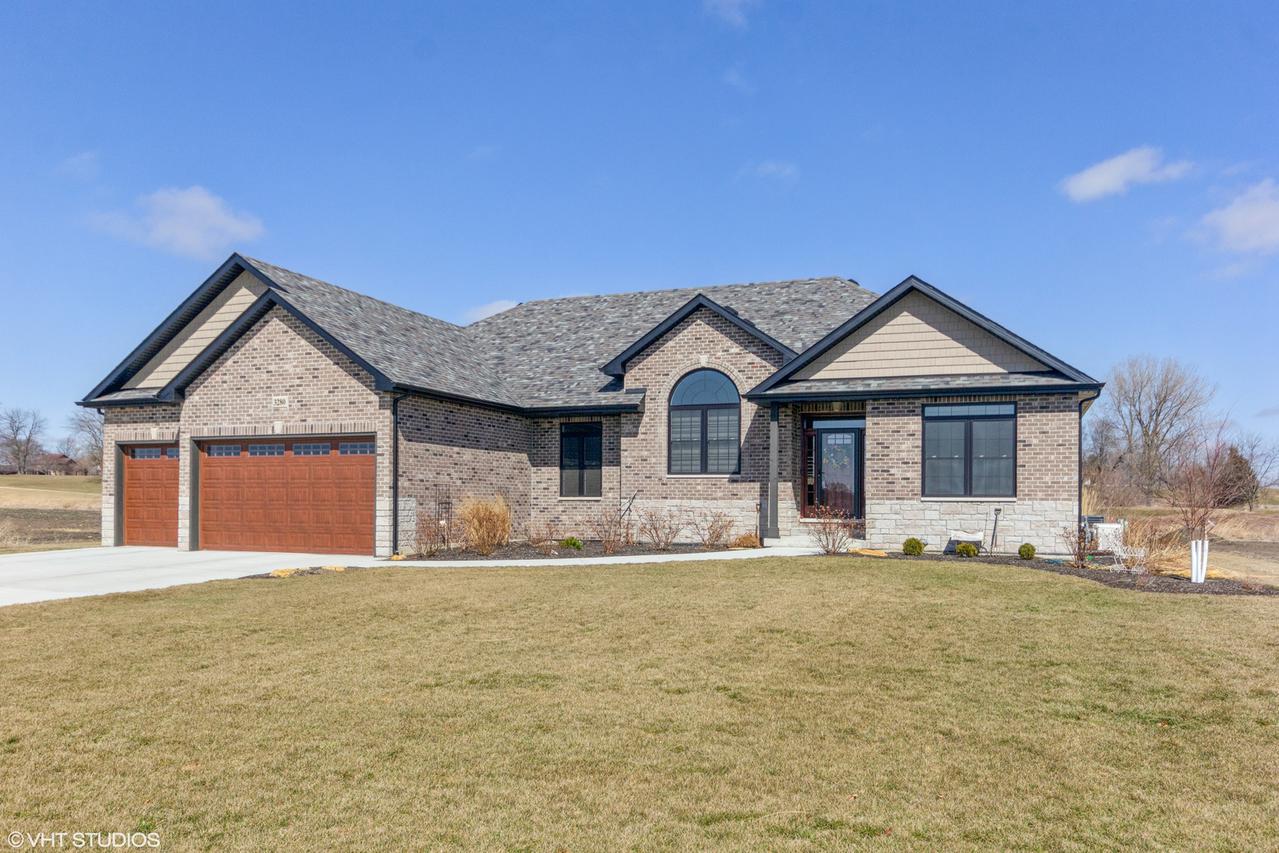 3280 Country Club Ln., Morris, IL 60450
