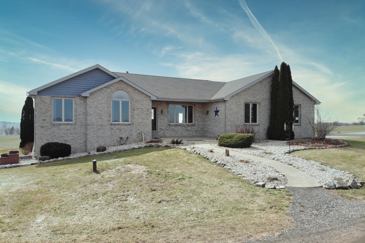 13088 Holverson Rd., Durand, IL 61024