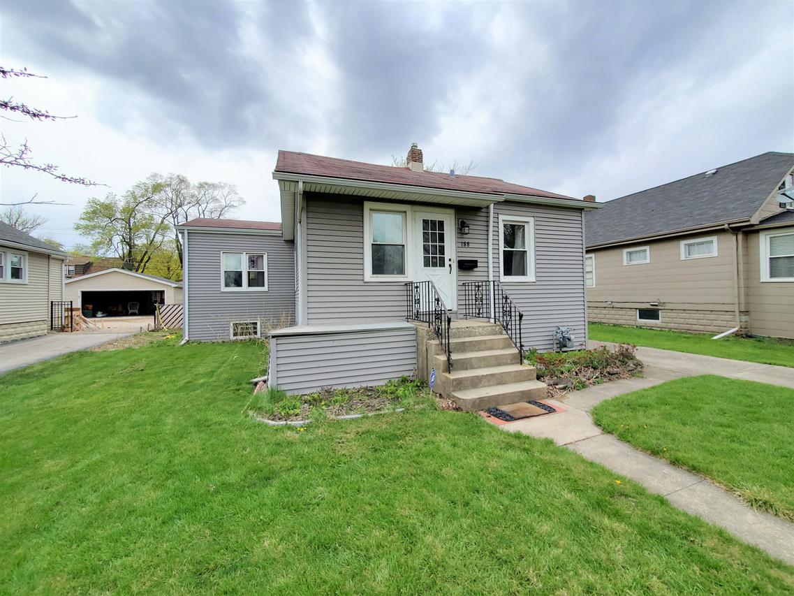 188 S Pick Ave., Elmhurst, IL 60126