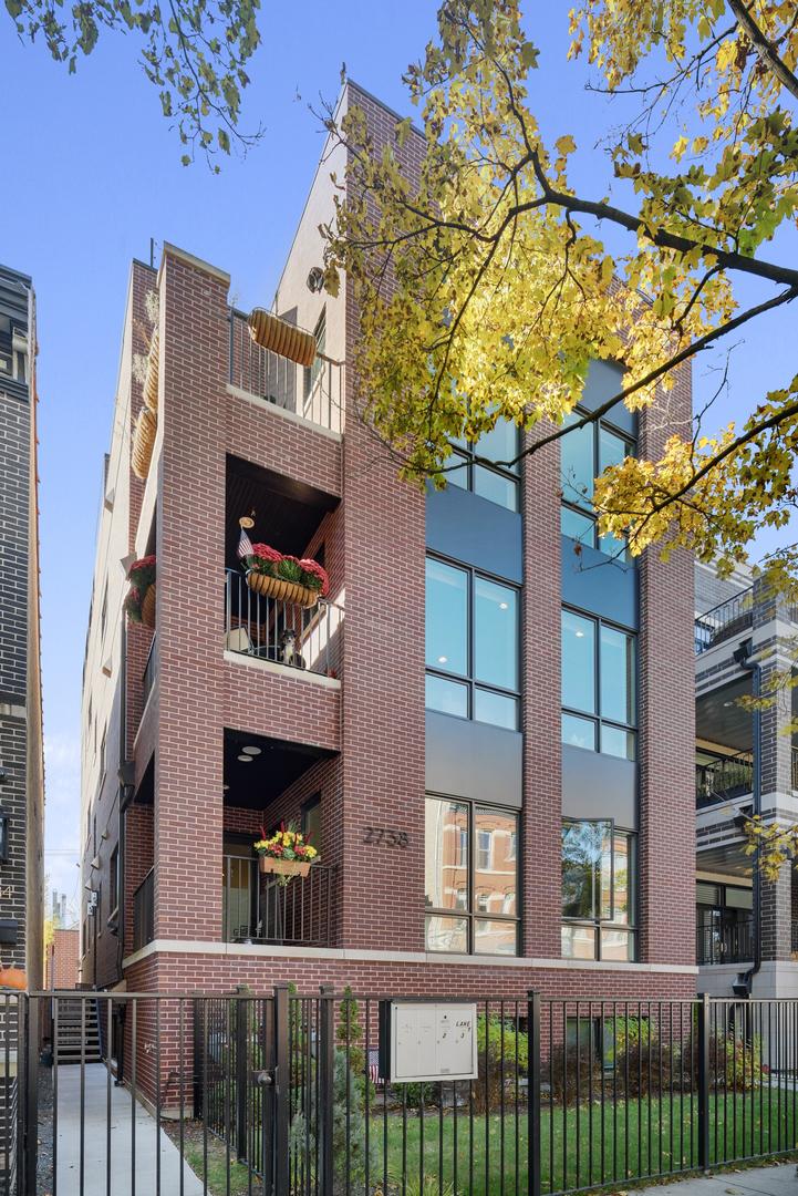 2738 N Racine Ave. #2, Chicago, IL 60614