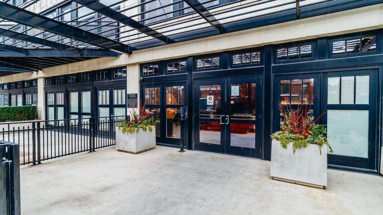 1033 W 14th Pl. #238, Chicago, IL 60608