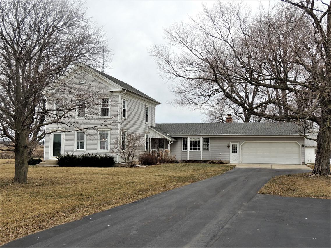 28273 County Rd 2975 E, Lamoille, IL 61330