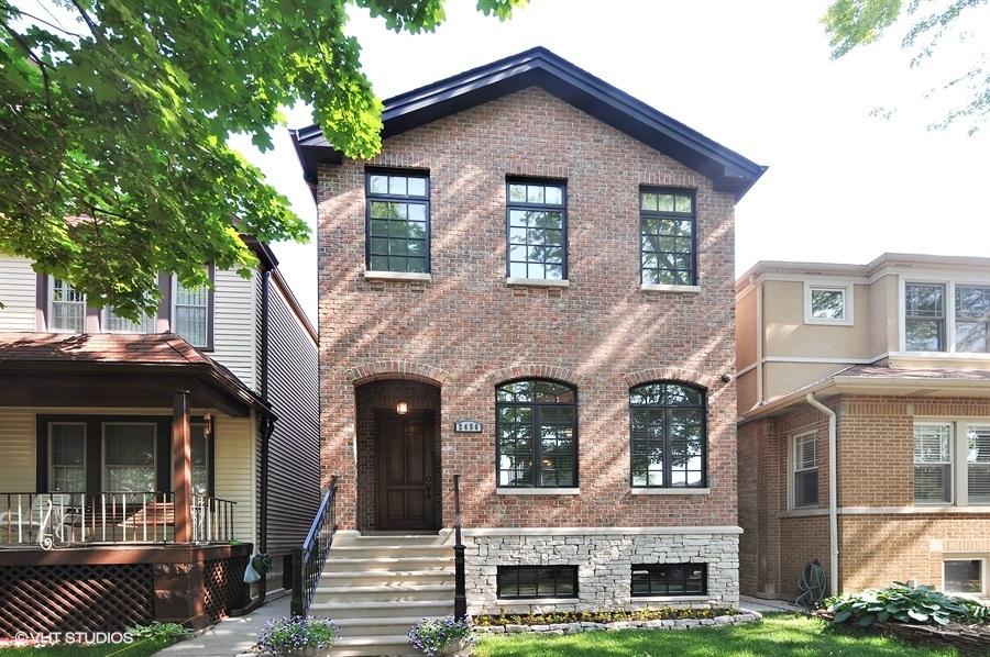 2456 W Hutchinson St., Chicago, IL 60618