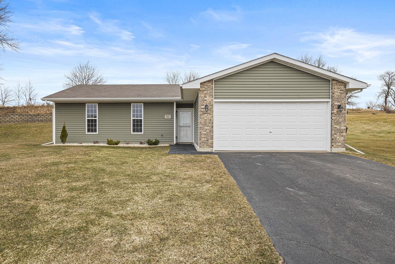 8307 Crooked Bend Rd., Machesney Park, IL 61115