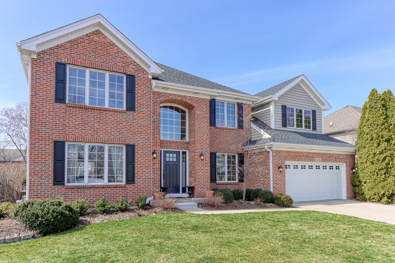 1N016 Wheatberry Dr., Carol Stream, IL 60188