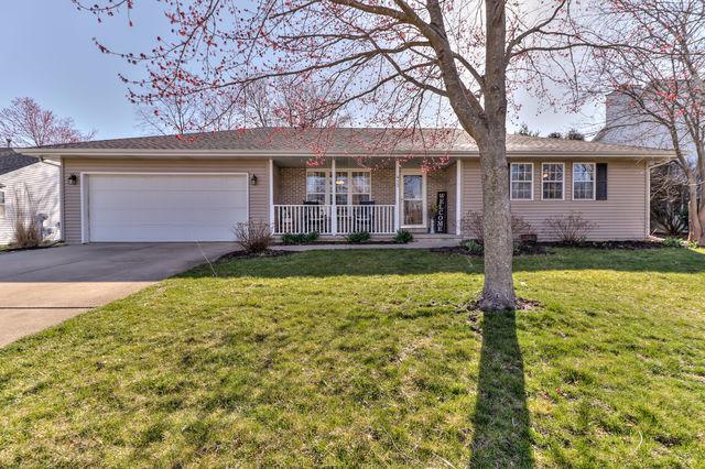 412 Laurel Dr., St. Joseph, IL 61873