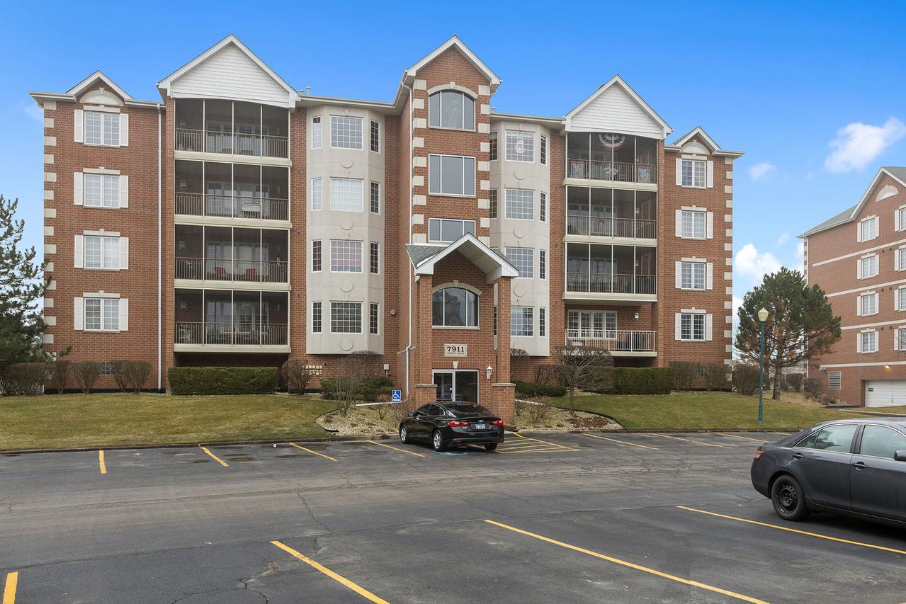 7911 Trinity Cir. #3SE, Tinley Park, IL 60487