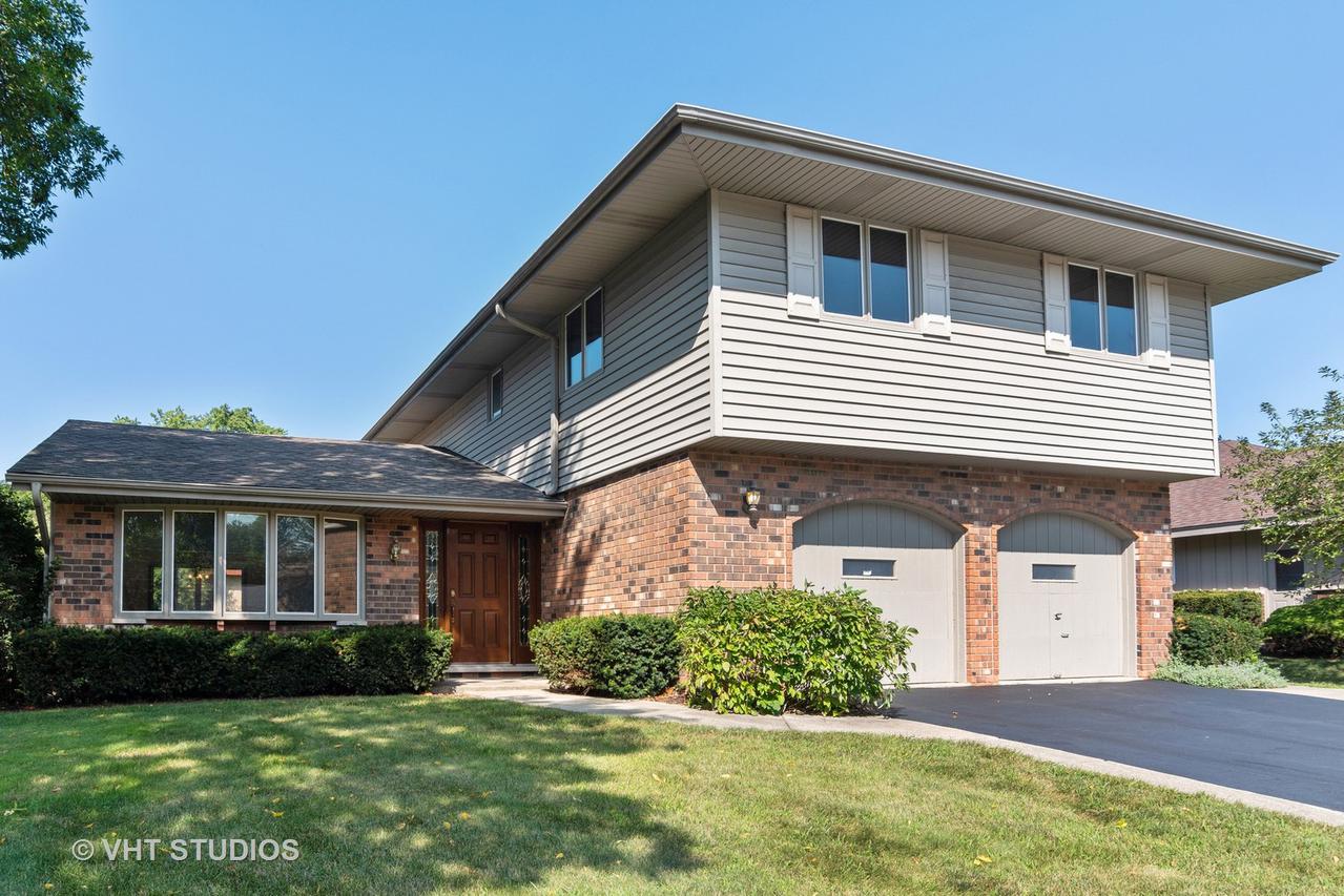 218 Southwick Ln., Schaumburg, IL 60173