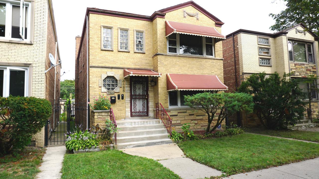 8155 S Saginaw Ave., Chicago, IL 60617