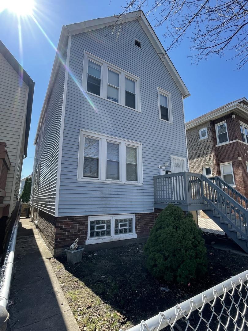 2511 W 45th St., Chicago, IL 60632