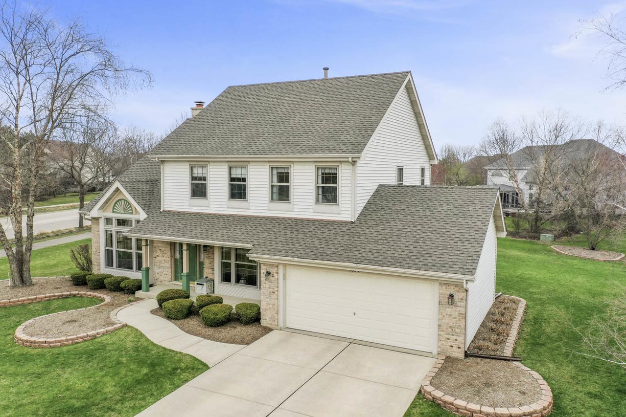 1336 Montclaire Cir., Schaumburg, IL 60173