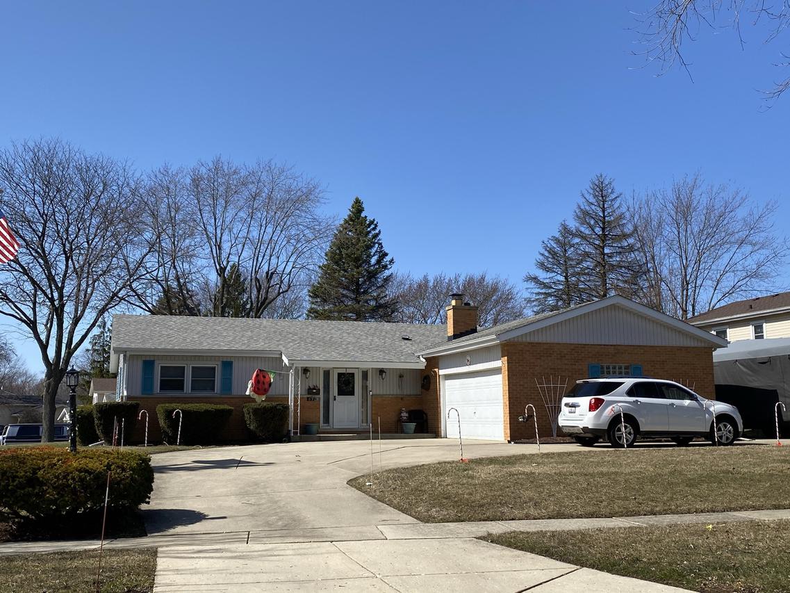 6918 Wilmette Ave., Darien, IL 60561
