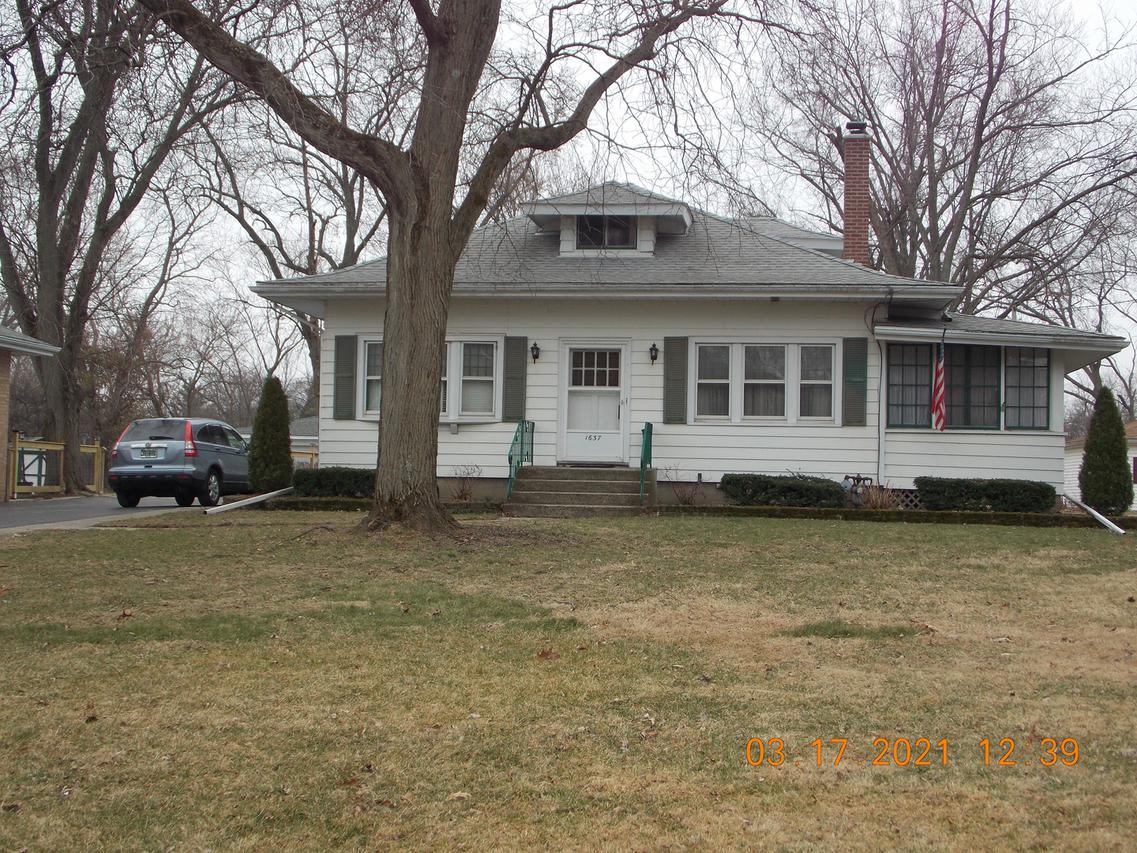 1637 Terrace Rd., Homewood, IL 60430