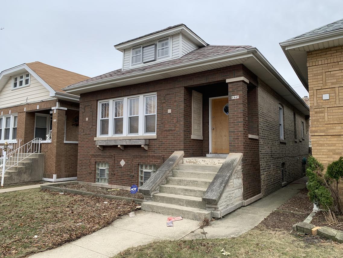 5347 W Melrose St., Chicago, IL 60641
