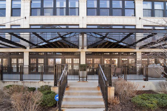 1111 W 15th St. #123, Chicago, IL 60608