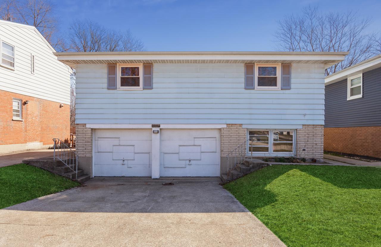 4607 Fishermans Ter., Lyons, IL 60534