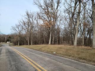 000 Oak Ridge Rd., Carpentersville, IL 60110