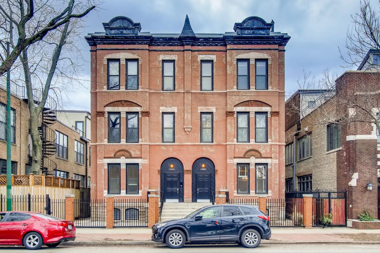 2236 N Racine Ave. #2N, Chicago, IL 60614