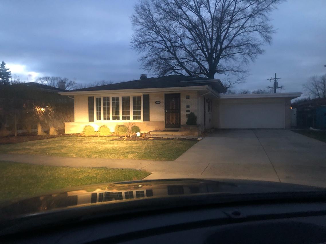 2550 Stratford Ave., Westchester, IL 60154