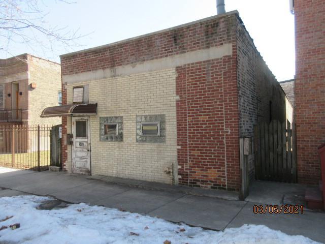 2655 W Huron St., Chicago, IL 60612