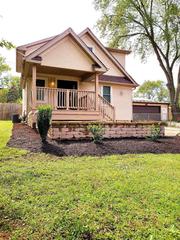 110 E. Red Oak Ave., Bensenville, IL 60106