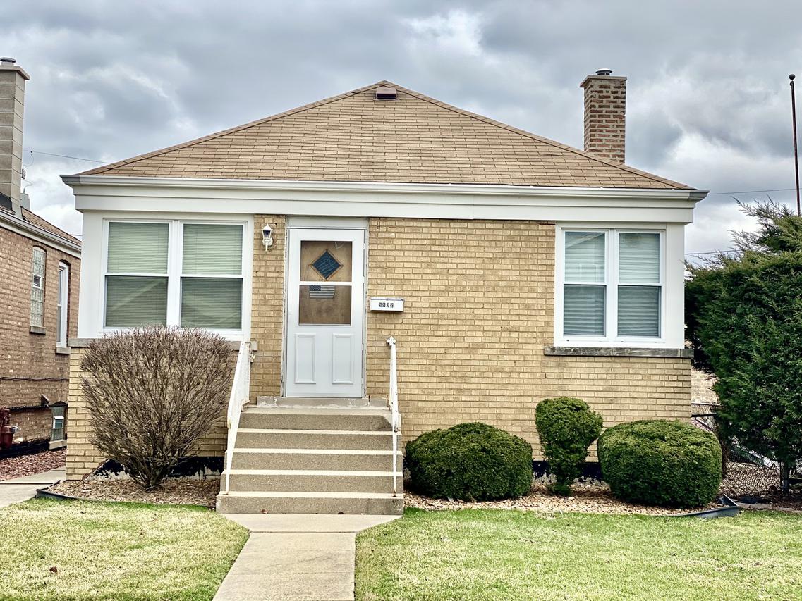 5833 S Nashville Ave., Chicago, IL 60638