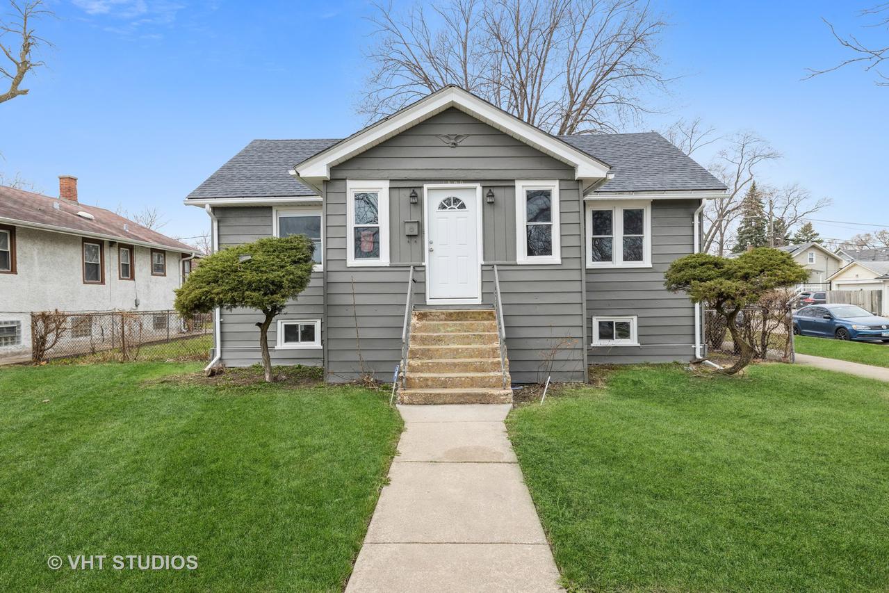 1600 S 17th Ave., Maywood, IL 60153