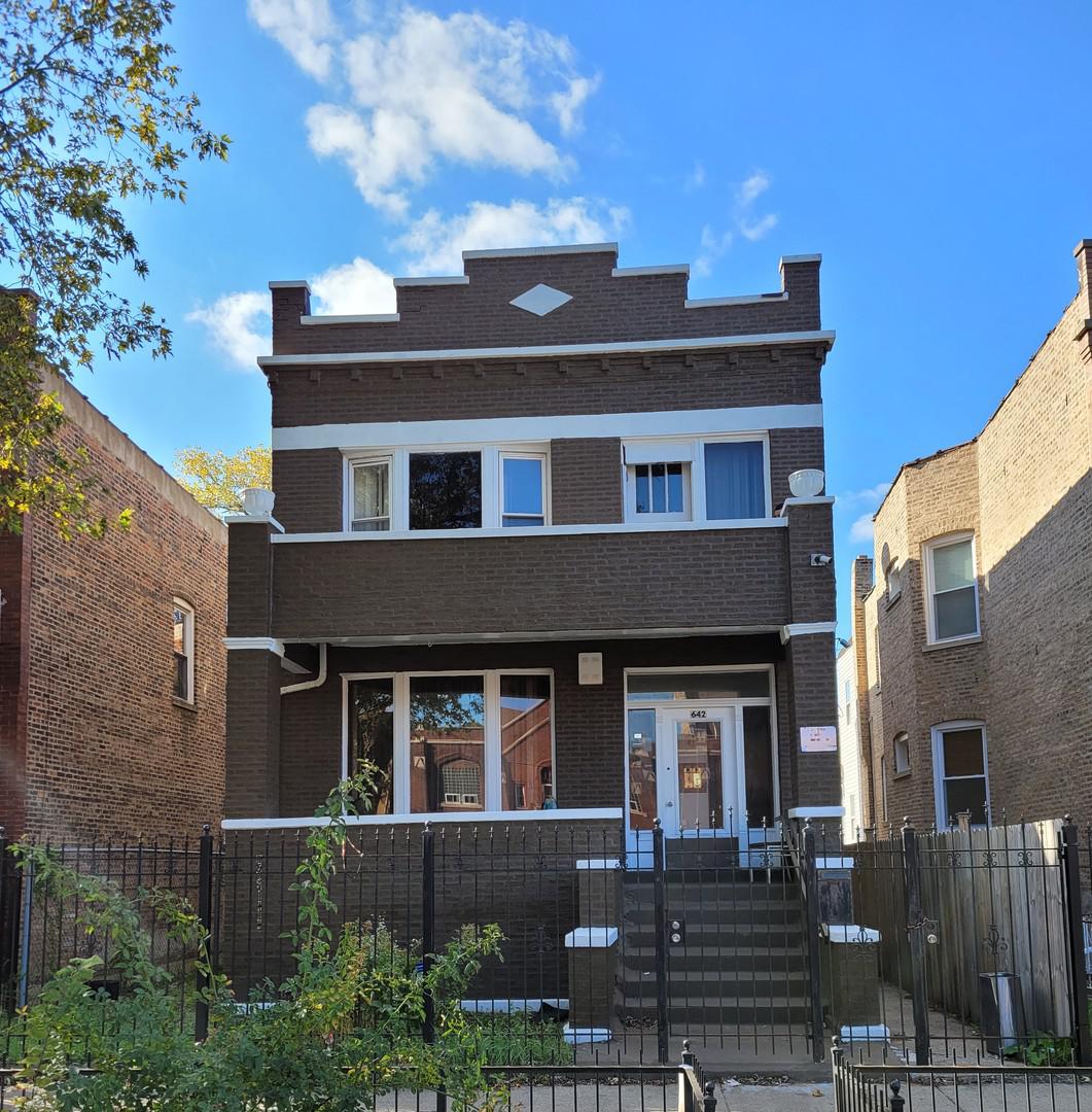 642 N Central Park Ave., Chicago, IL 60624