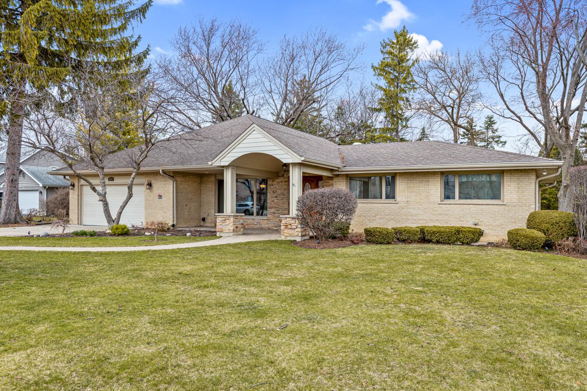 518 E Noyes St., Arlington Heights, IL 60005