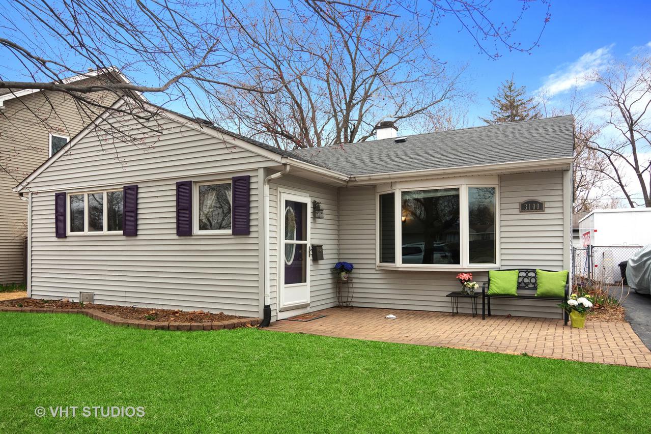 3100 Falcon Court West Ct., Rolling Meadows, IL 60008