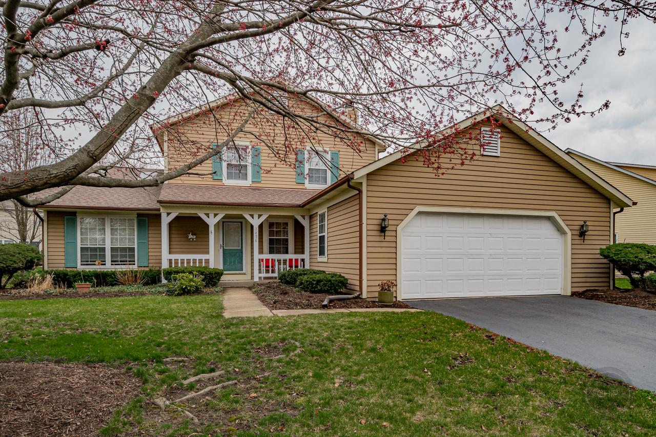 1436 Pinetree Dr., Naperville, IL 60565