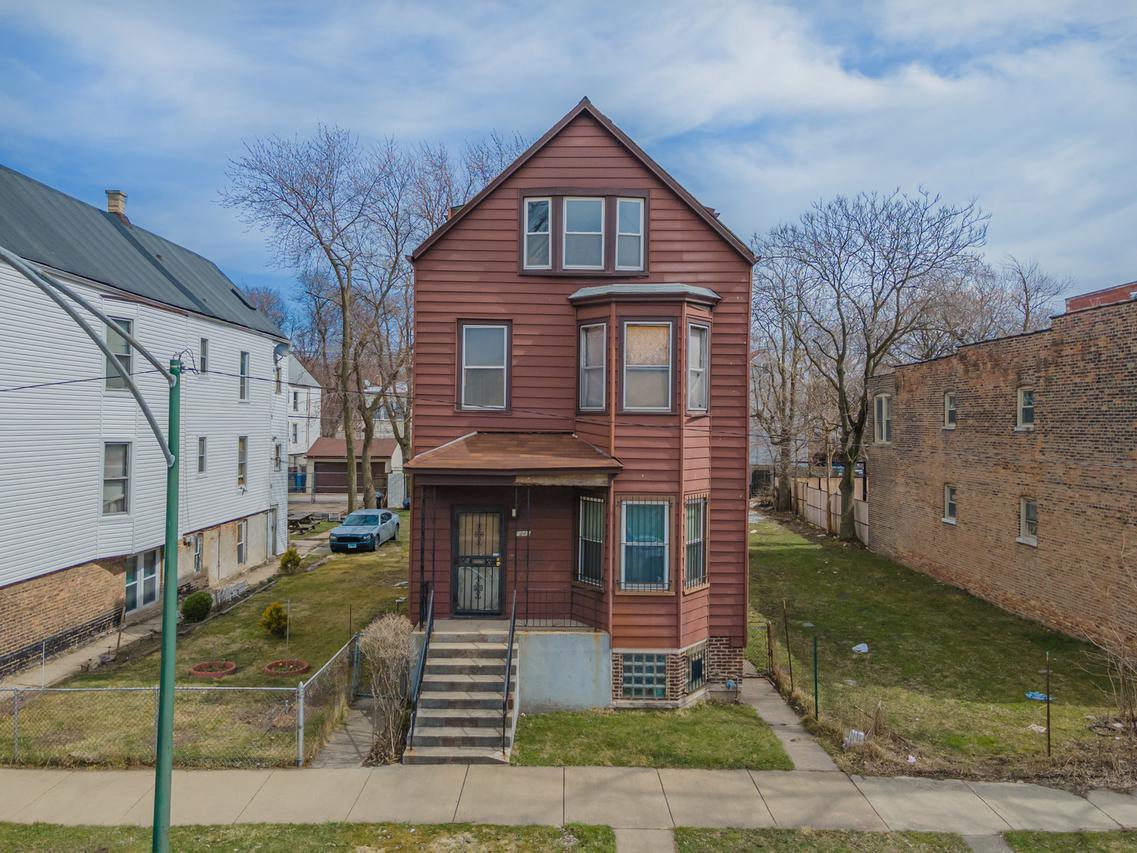 5249 S Bishop St., Chicago, IL 60609