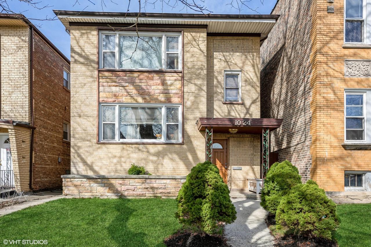 1024 S Monitor Ave., Chicago, IL 60644