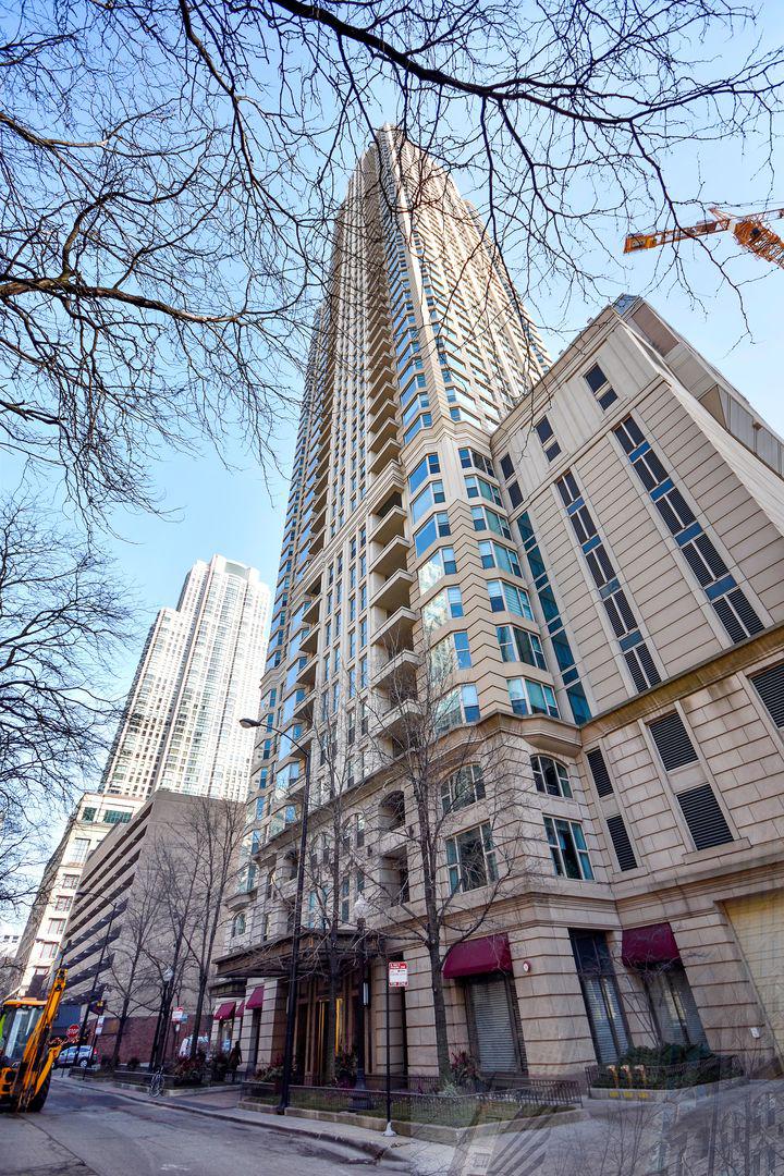 25 E Superior St. #4102, Chicago, IL 60611