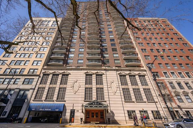 1250 N. Dearborn Pkwy. #16D, Chicago, IL 60610