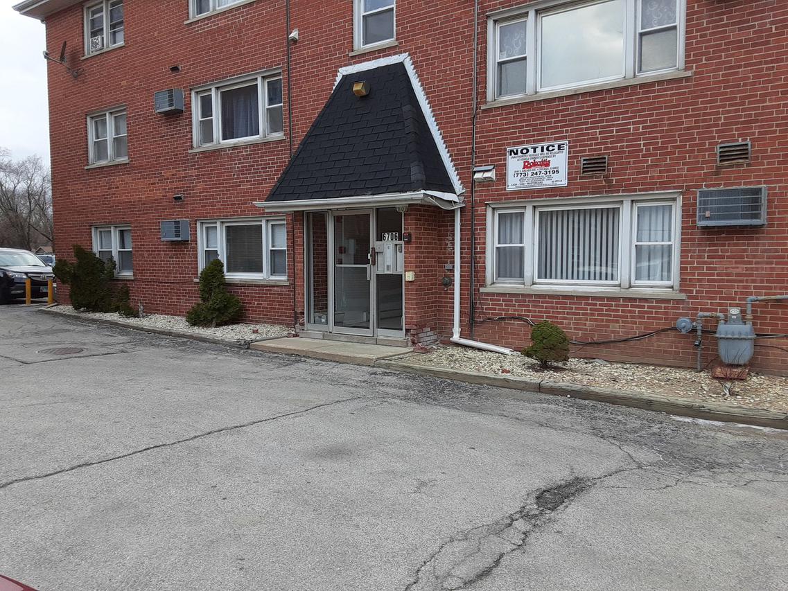 6708 W 107th St. #1-D, Chicago Ridge, IL 60415