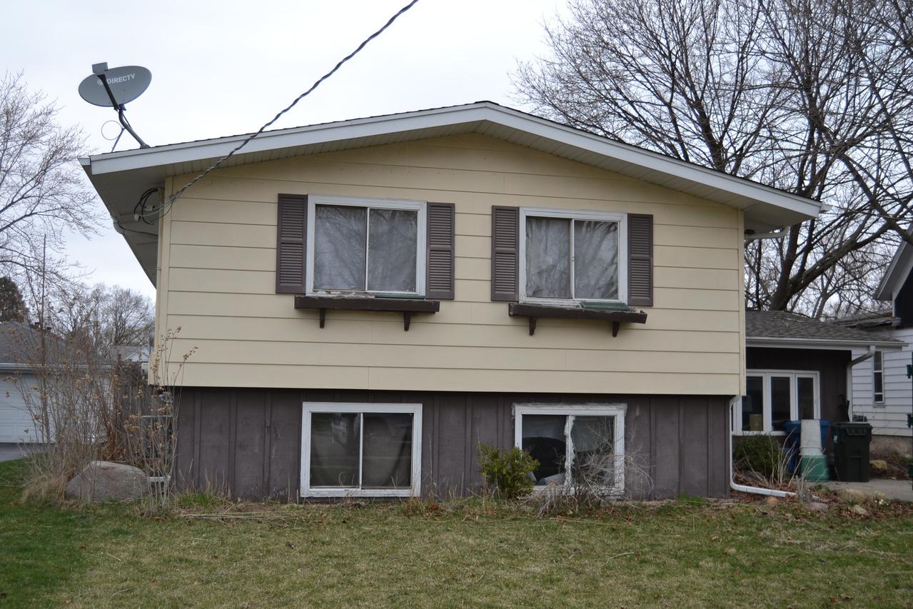 169 E Union St., Seneca, IL 61360