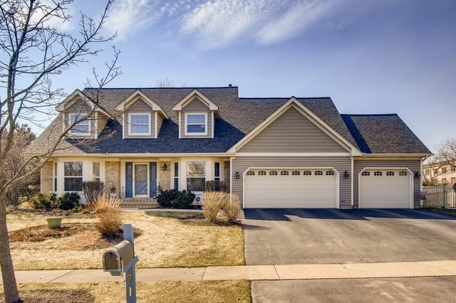 714 Republic Ct., Schaumburg, IL 60193