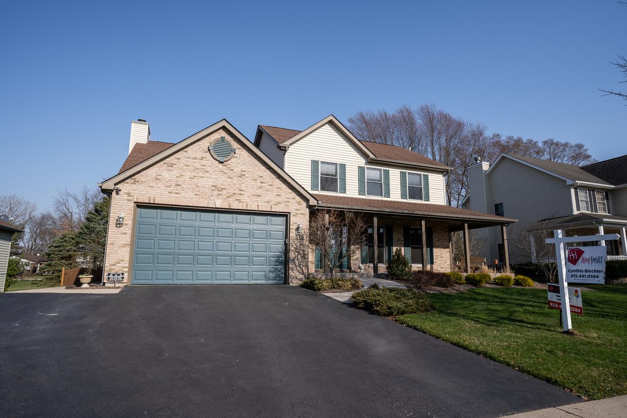 575 Larium Ln., Crystal Lake, IL 60012