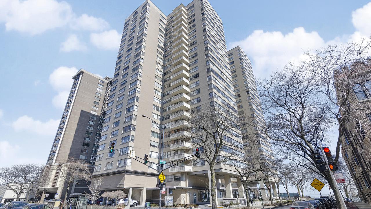 6301 N Sheridan Rd. #23O, Chicago, IL 60660
