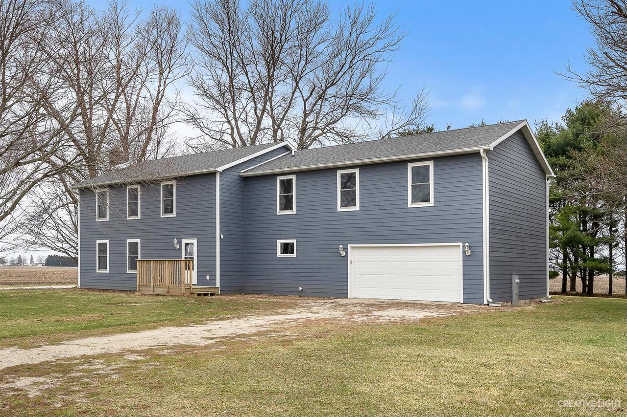 10421 Pine Rd., Leland, IL 60531