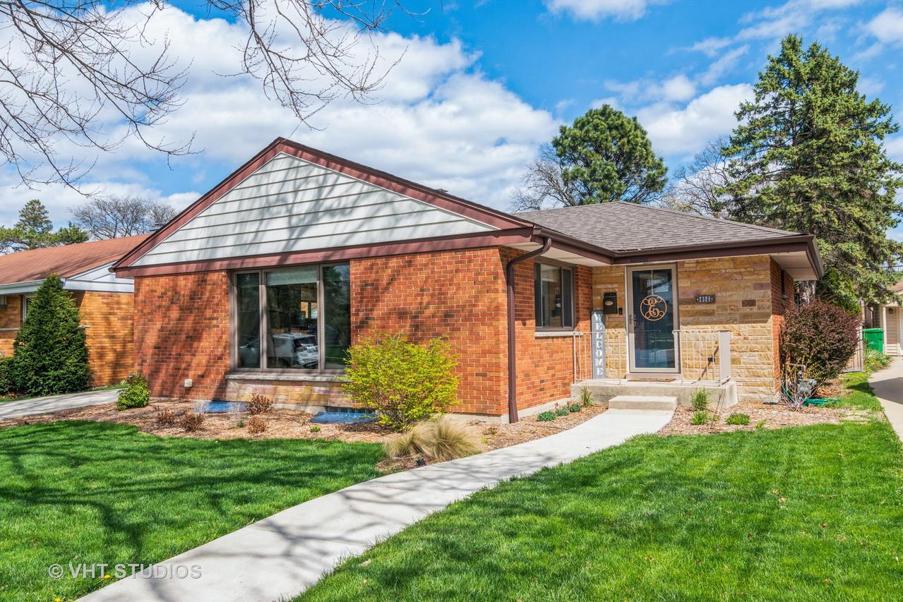 2325 Mayfair Ave., Westchester, IL 60154