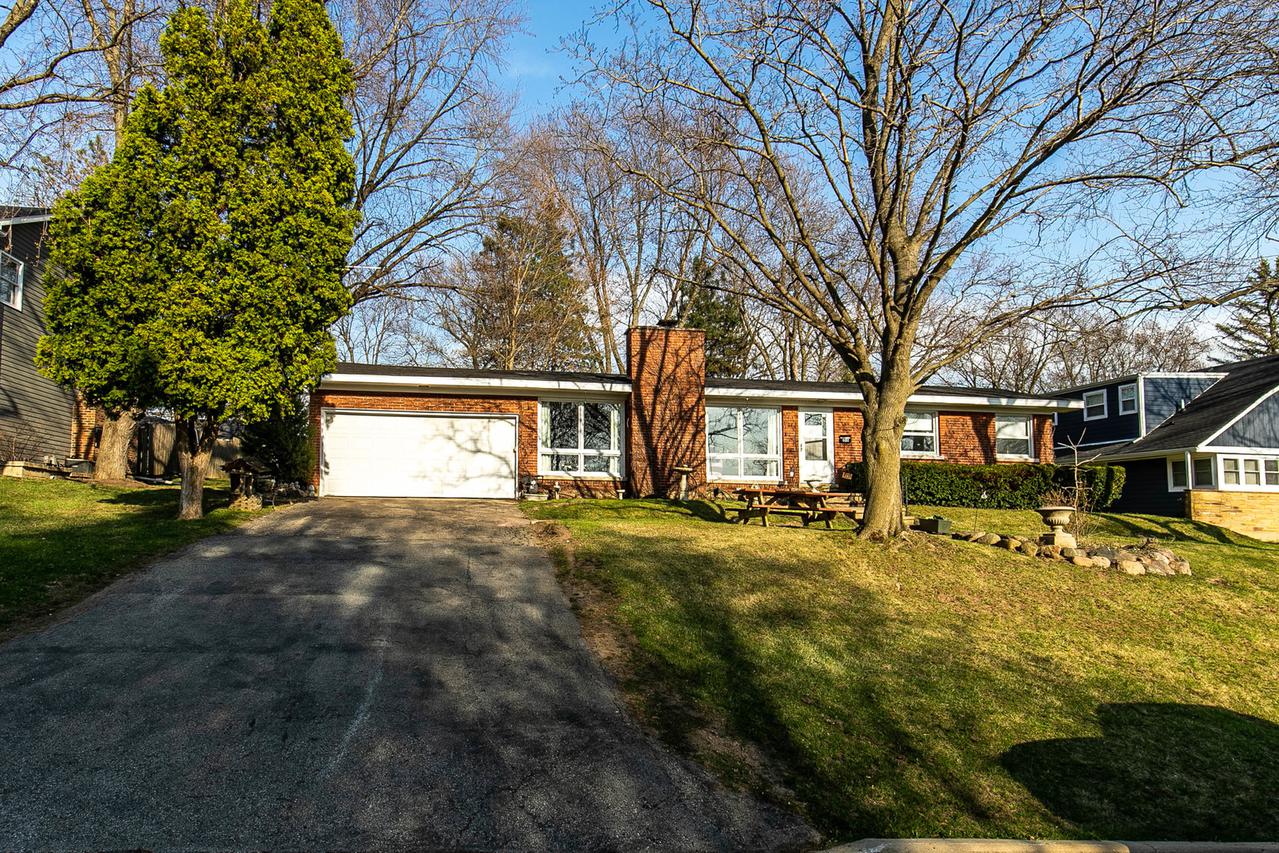 515 Winsor Dr., Antioch, IL 60002