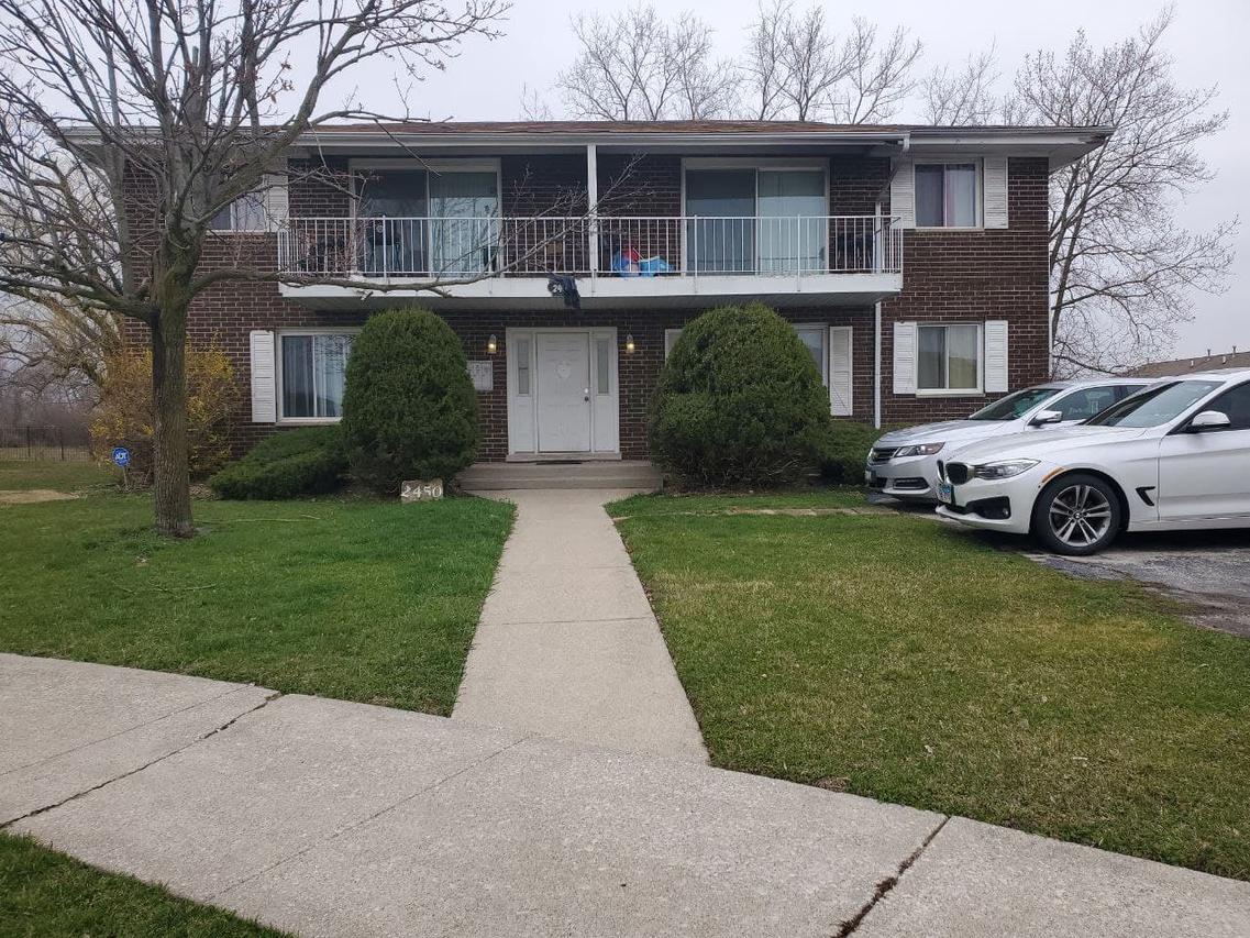 2450 Terrace Ave., Lynwood, IL 60411