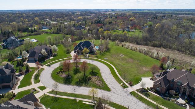 1033 Schonback Ct., Batavia, IL 60510