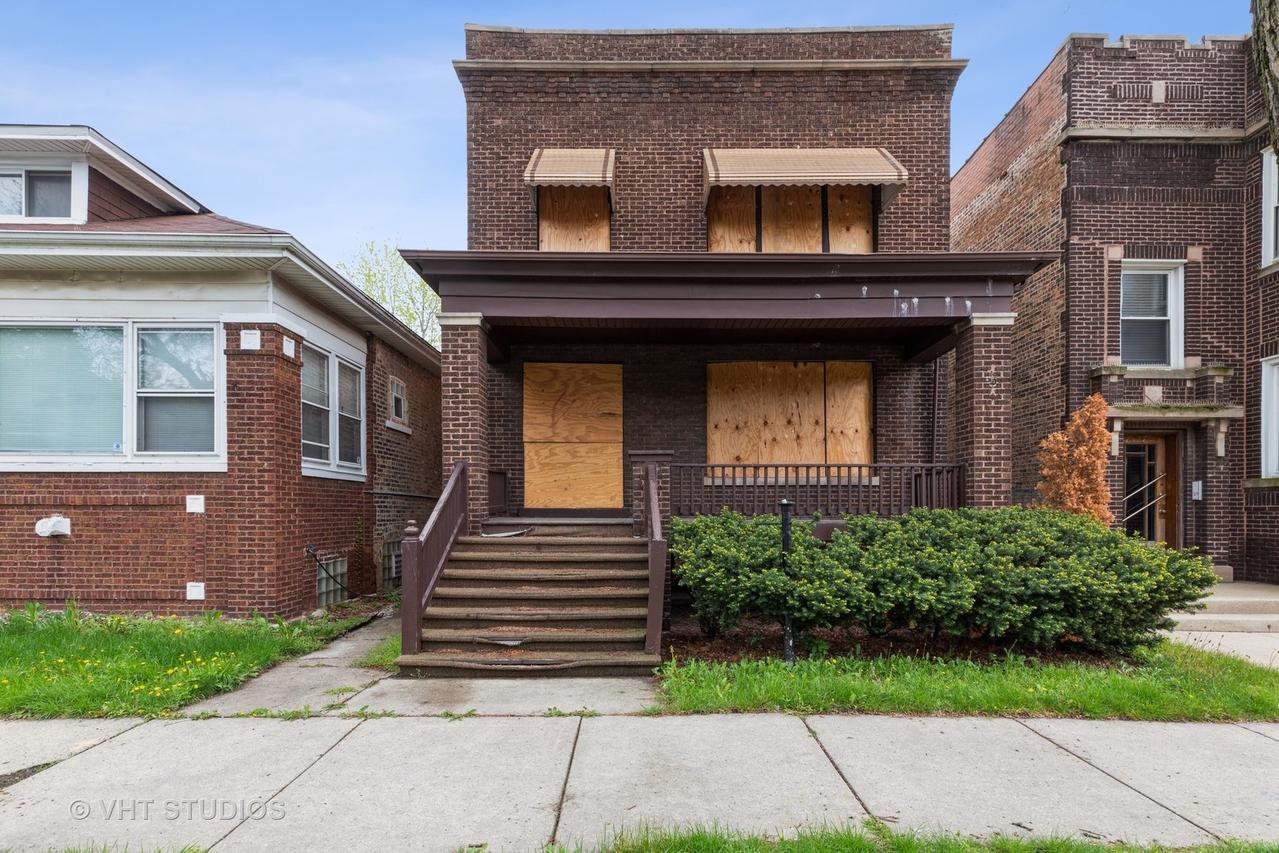 7525 S Champlain Ave., Chicago, IL 60637