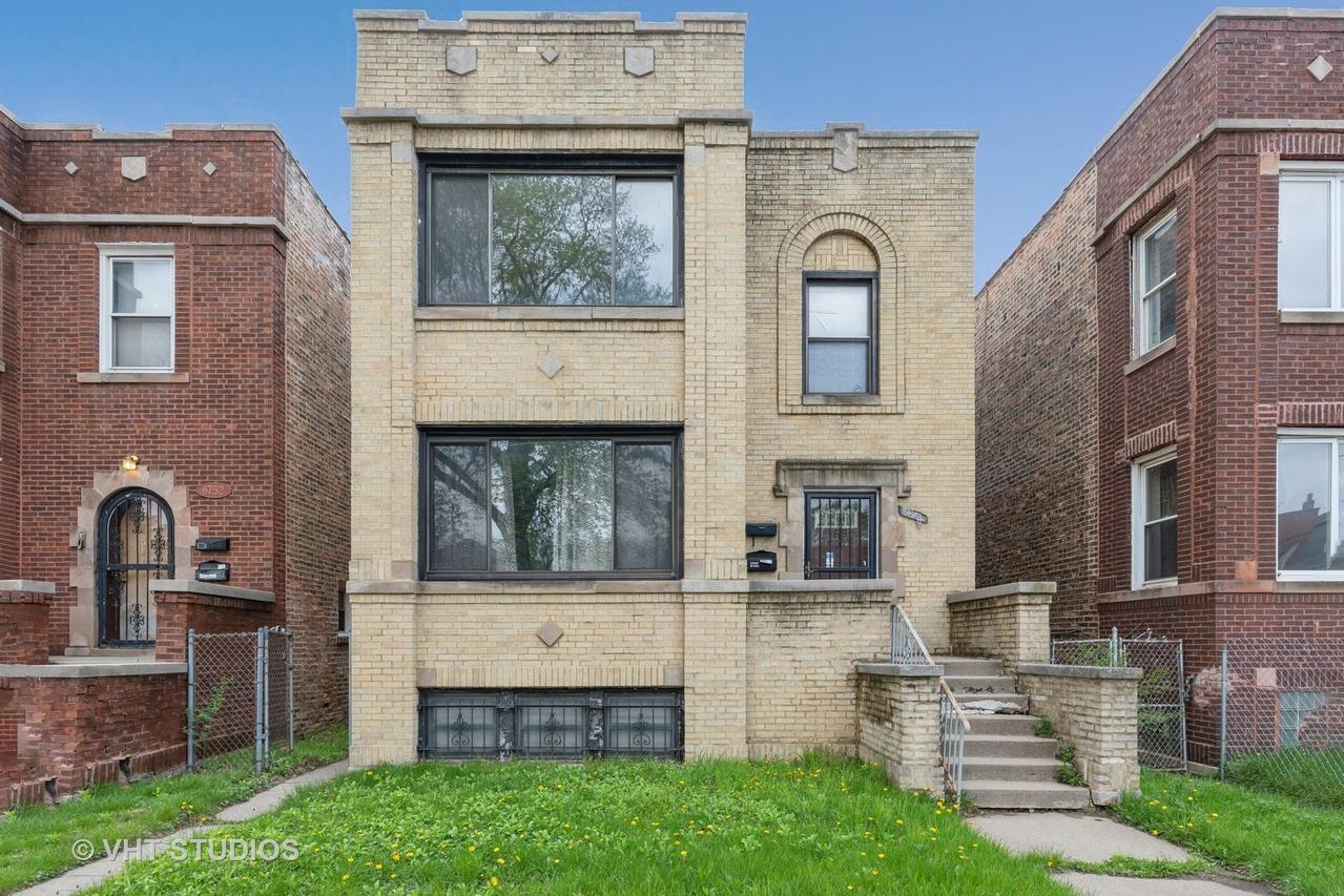 6748 S Champlain Ave., Chicago, IL 60637