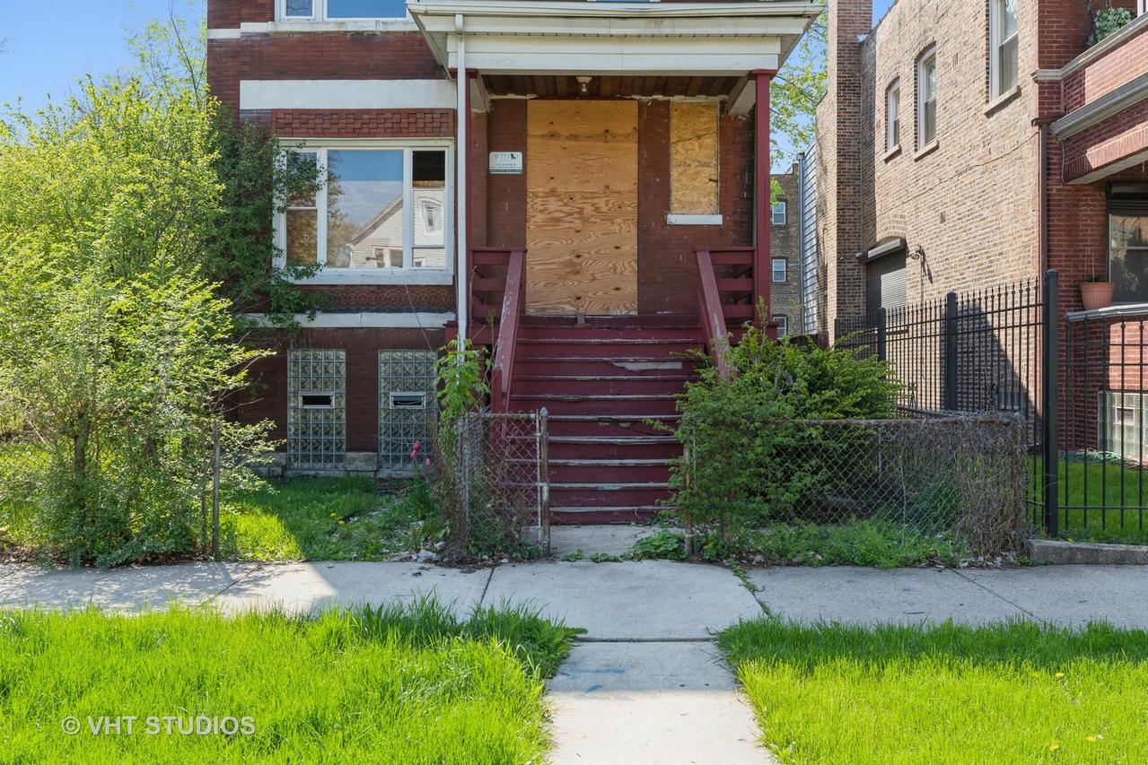 7420 S Kenwood Ave., Chicago, IL 60619