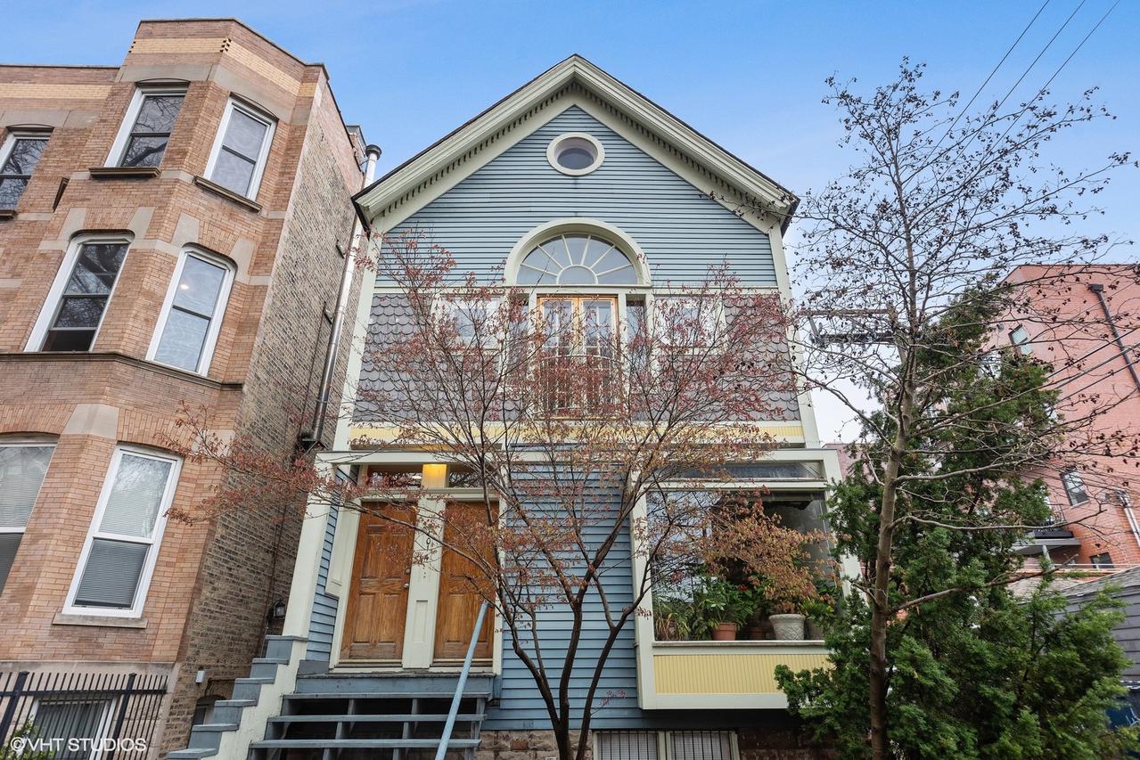 1014 W Oakdale Ave., Chicago, IL 60657