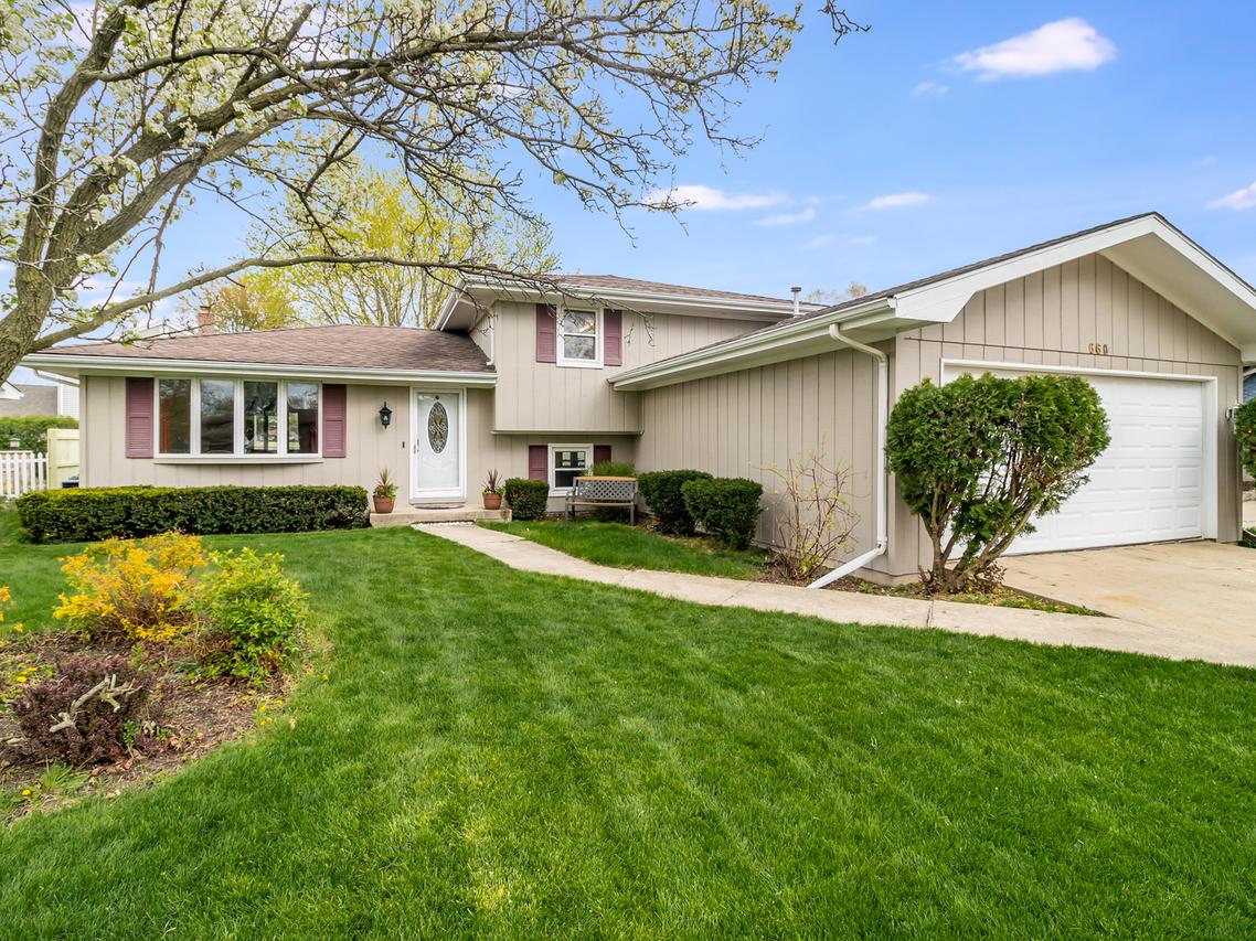 660 Barber Ln., Joliet, IL 60435